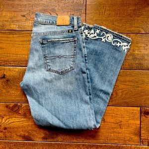 Lucky brand embroidered crop Jean